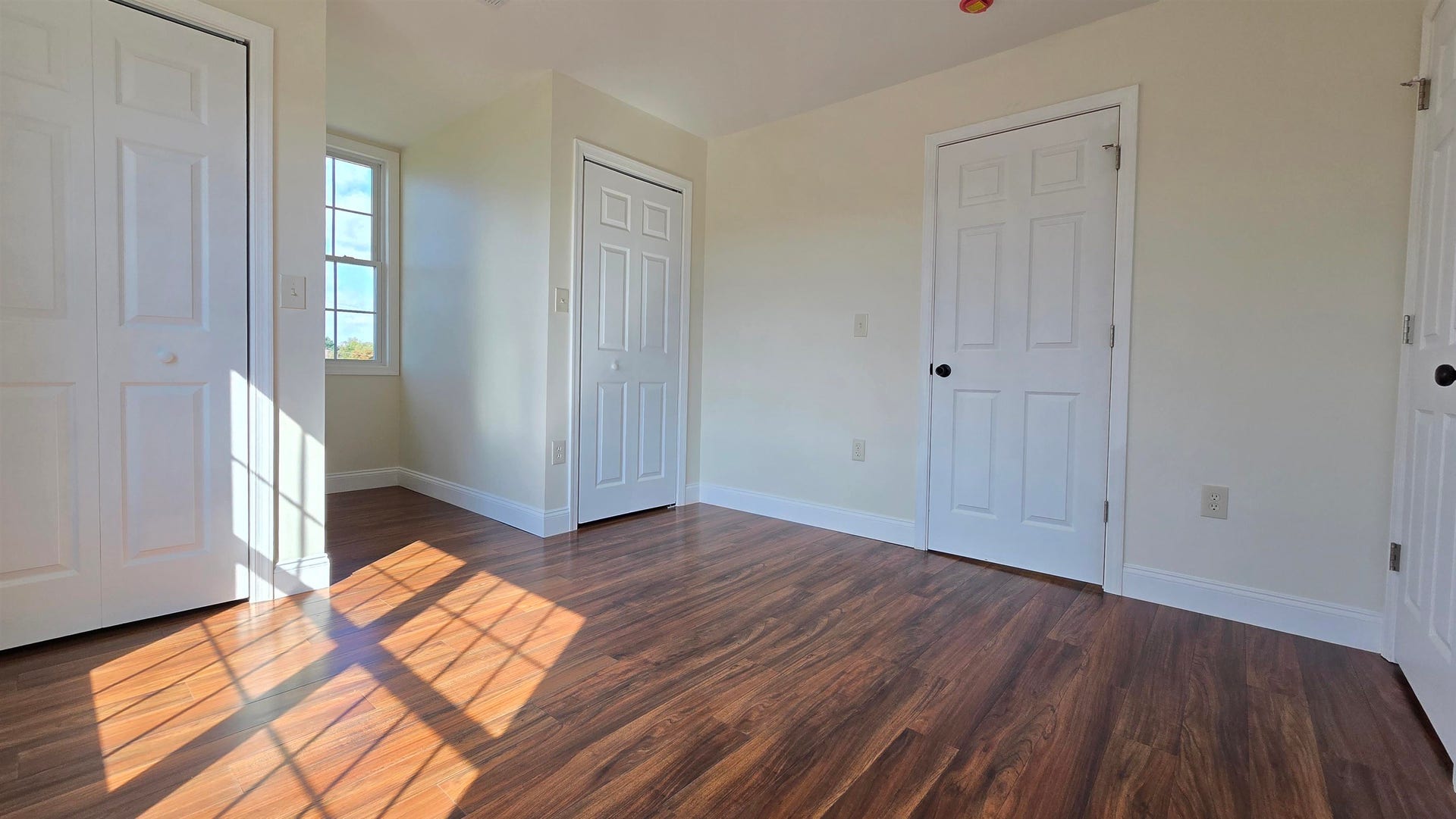 1200 CAMBRIA Street, Christiansburg, VA 24073