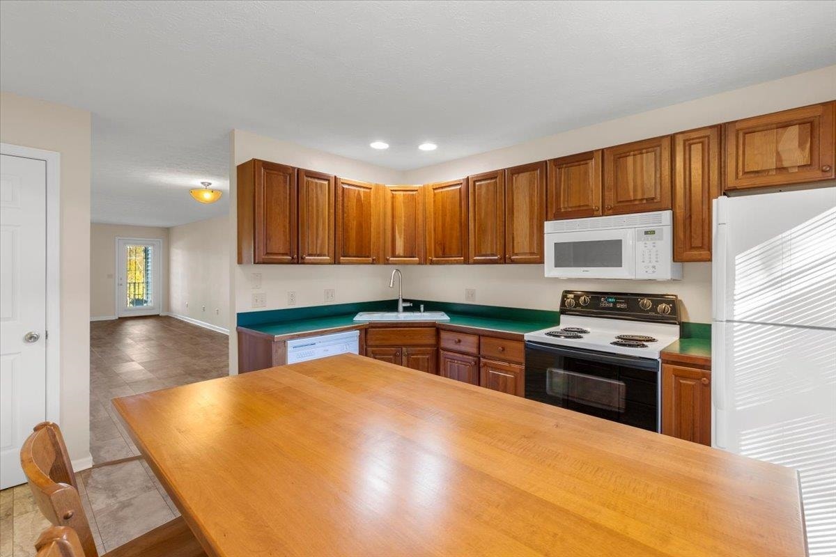 6134 Schoolfield Avenue, Radford, VA 24141