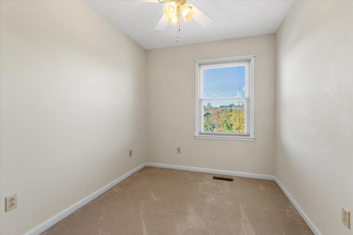 6134 Schoolfield Avenue, Radford, VA 24141