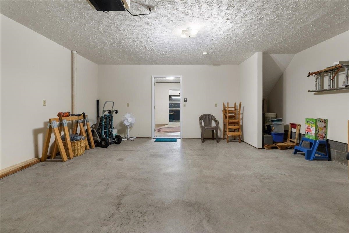6134 Schoolfield Avenue, Radford, VA 24141