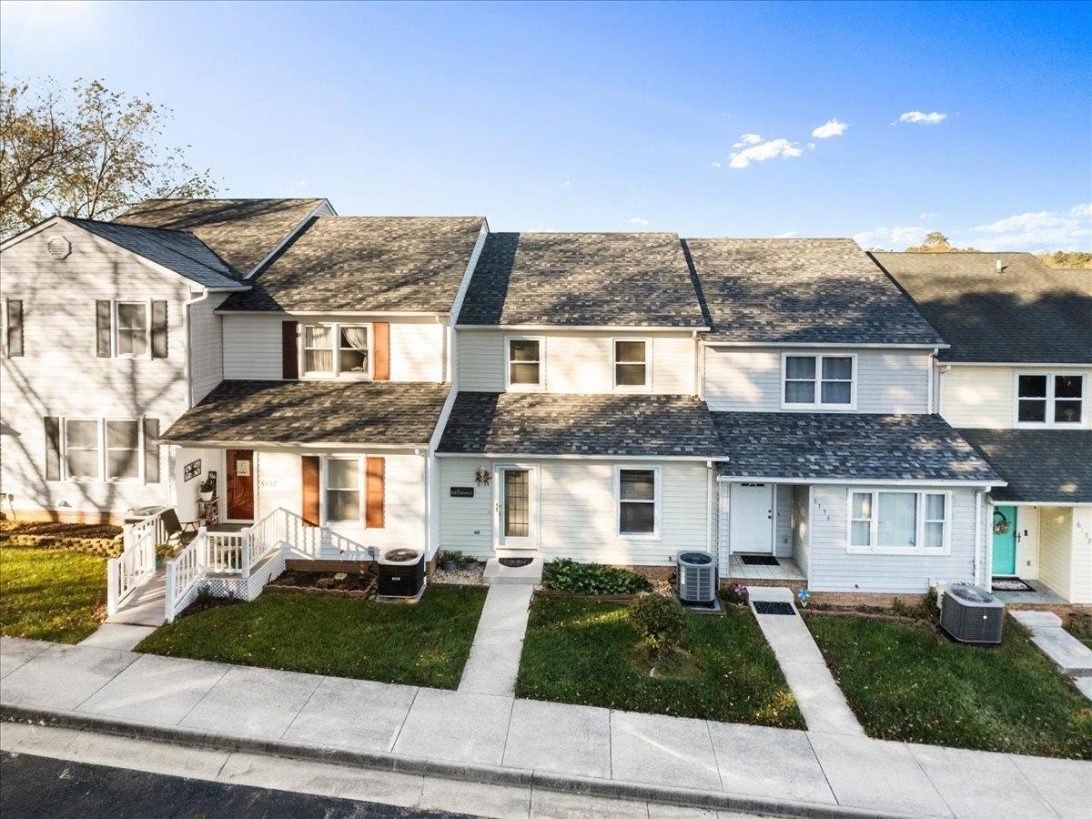 6134 Schoolfield Avenue, Radford, VA 24141