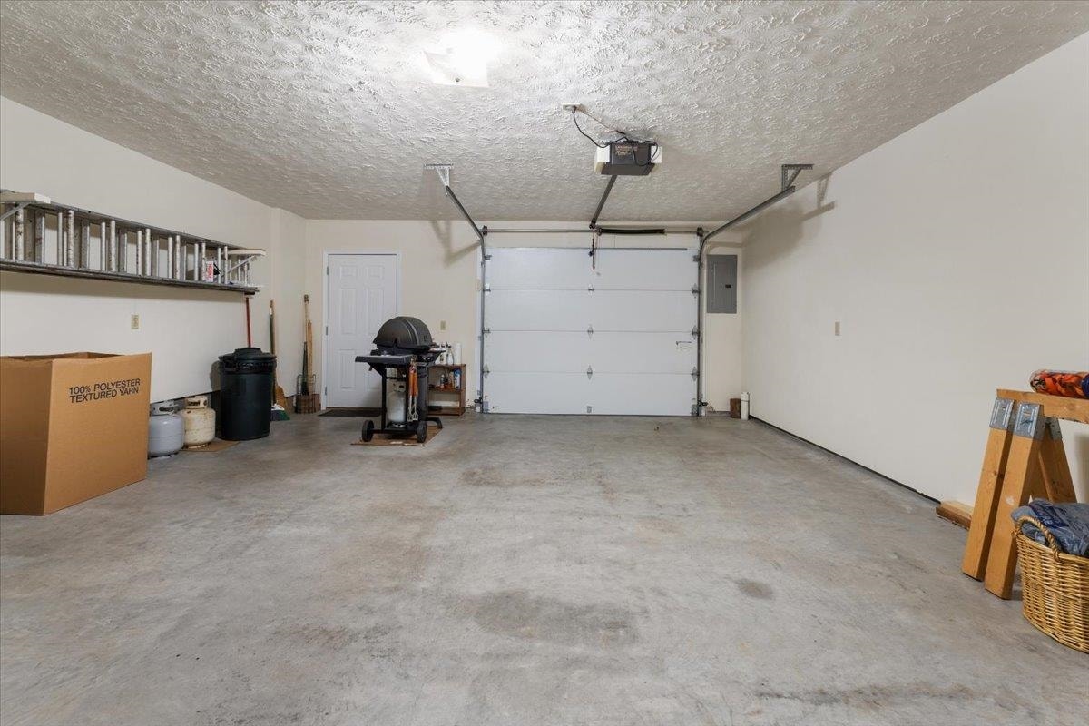 6134 Schoolfield Avenue, Radford, VA 24141