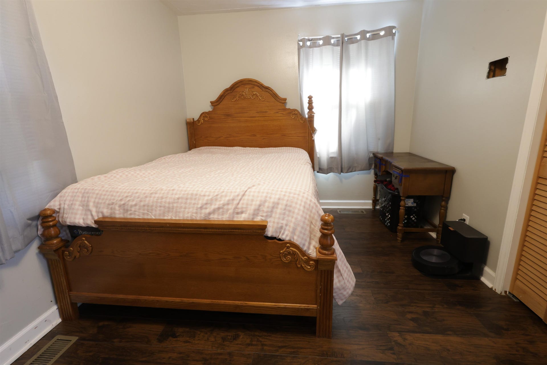 4605 PEAK CREEK Road, Pulaski, VA 24301
