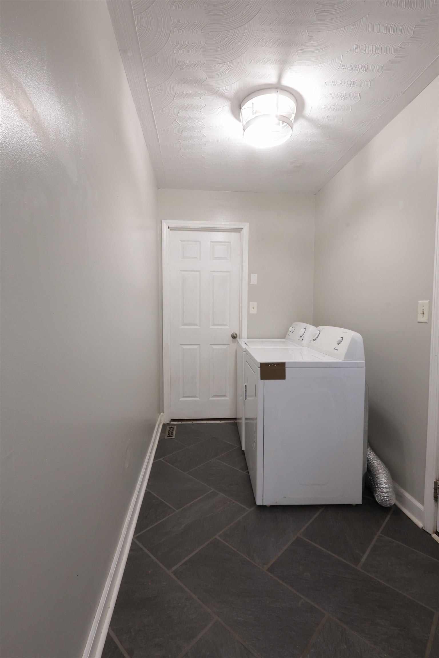 4605 PEAK CREEK Road, Pulaski, VA 24301