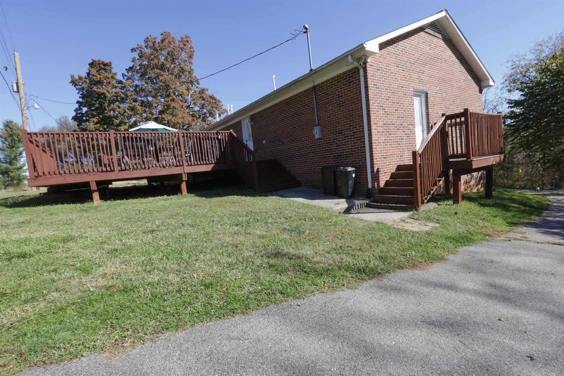 4605 PEAK CREEK Road, Pulaski, VA 24301