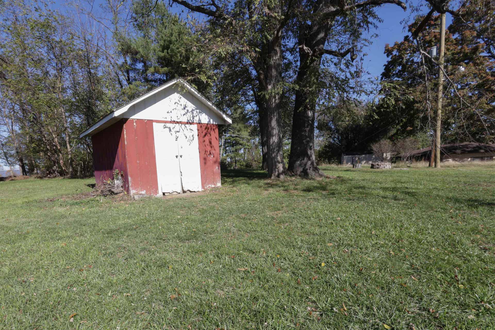 4605 PEAK CREEK Road, Pulaski, VA 24301