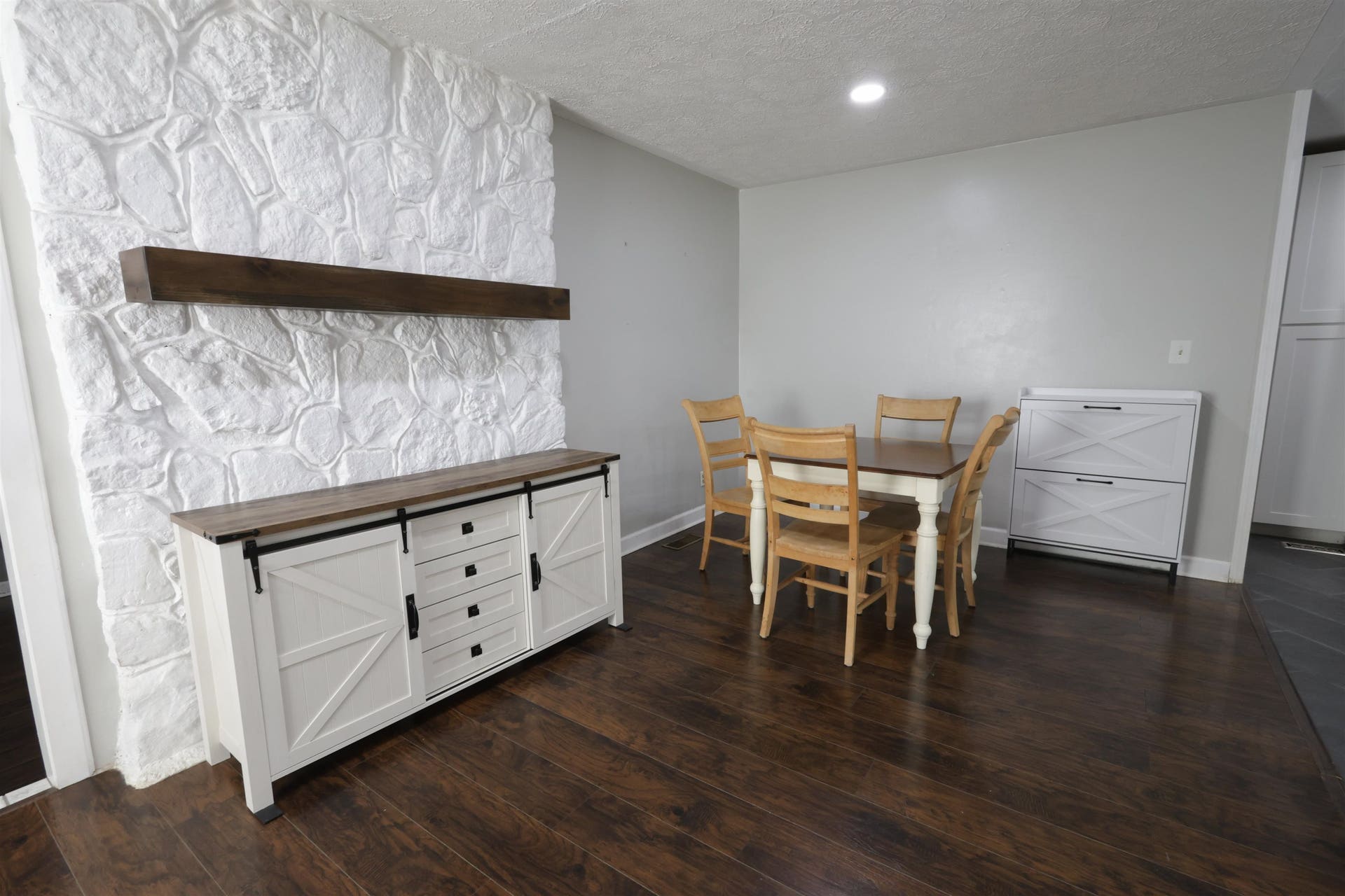 4605 PEAK CREEK Road, Pulaski, VA 24301