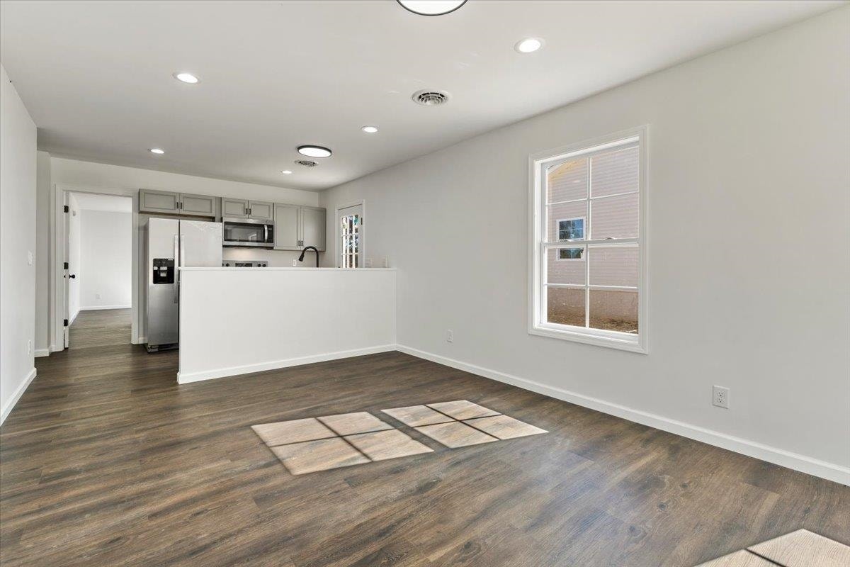115 Ferry Court, Pulaski, VA 24301