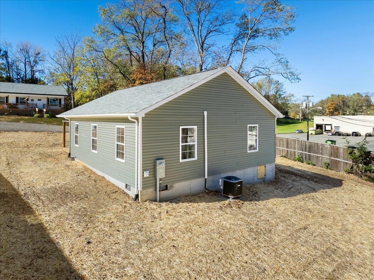 117 Ferry Court, Pulaski, VA 24301