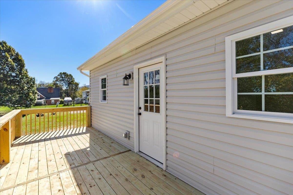 111 Ferry Court, Pulaski, VA 24301