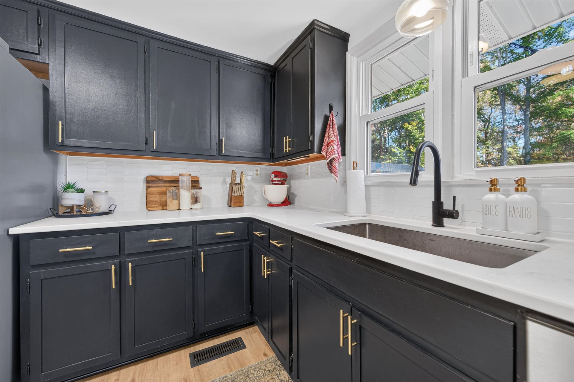4350 Burma Road, Radford, VA 24141