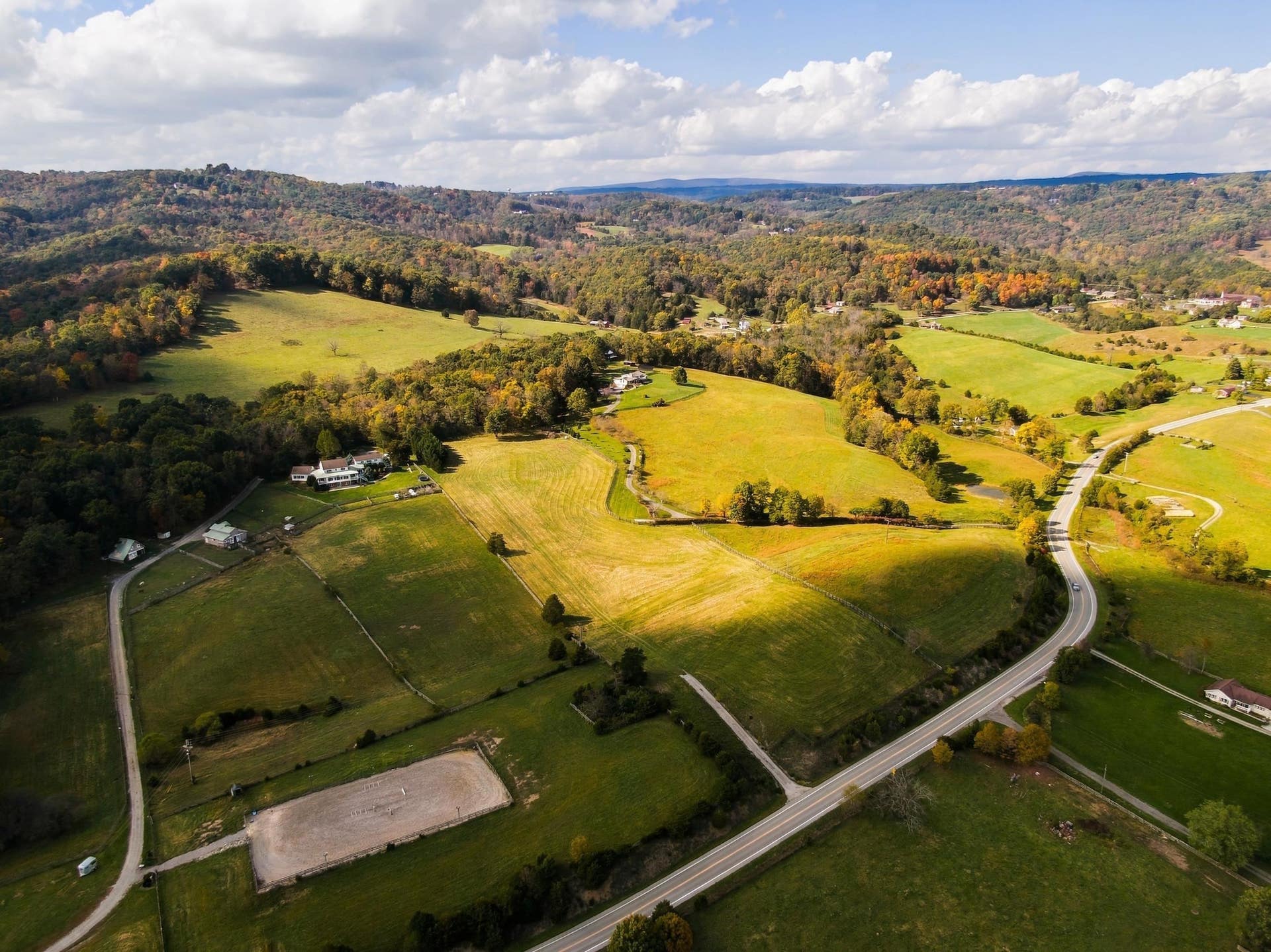 2413 Lusters Gate Road, Blacksburg, VA 24060