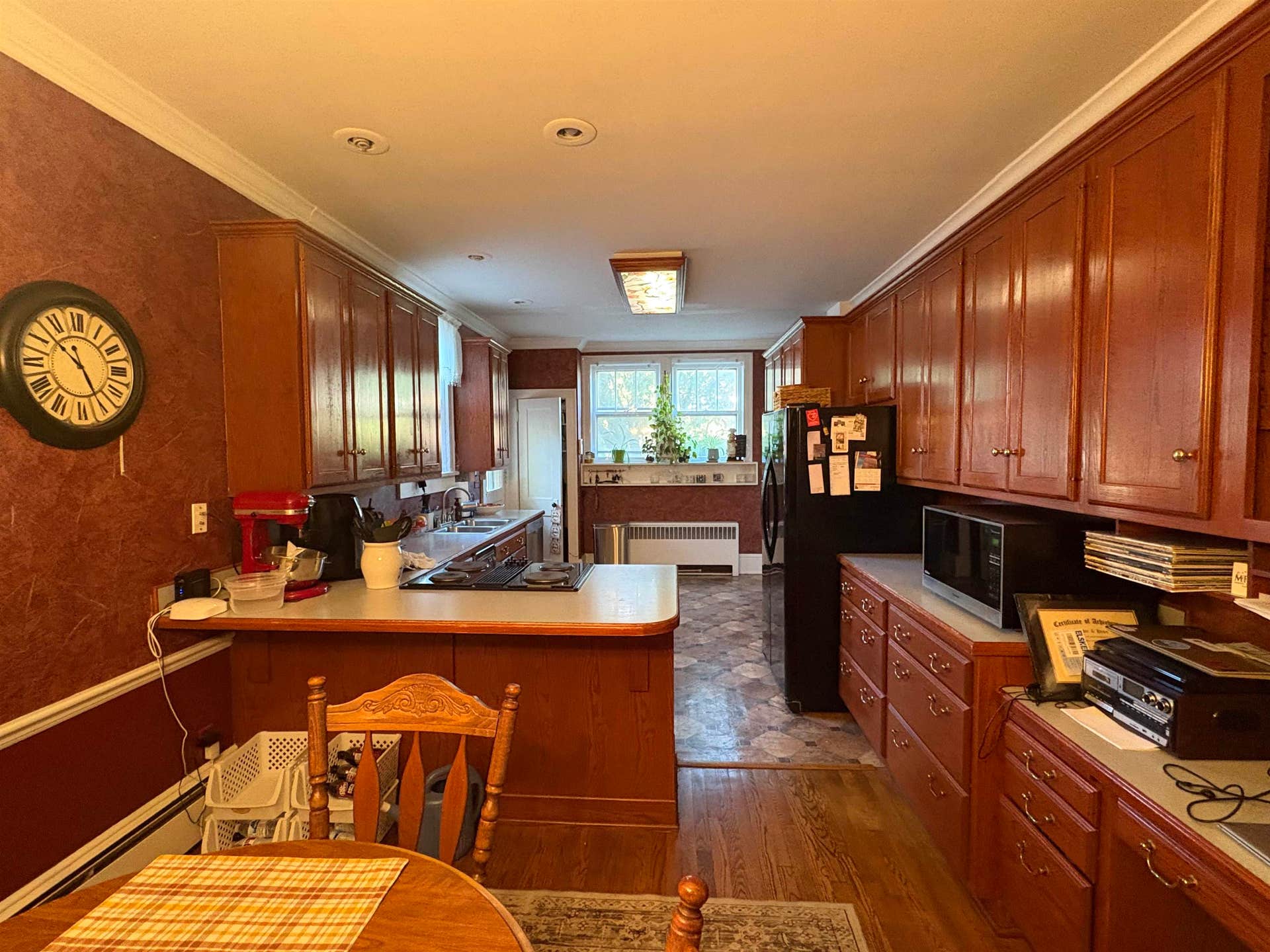 900 TYLER Avenue, Radford, VA 24141