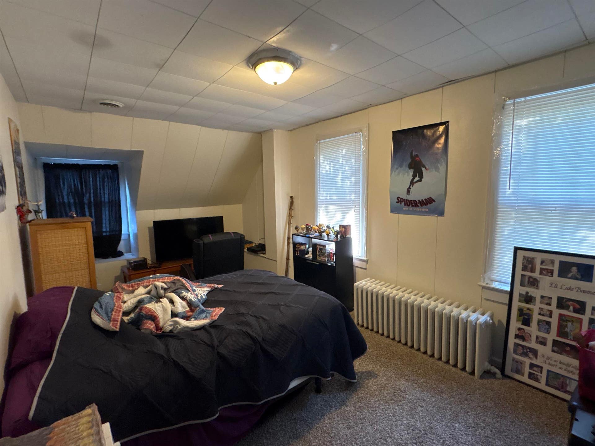 900 TYLER Avenue, Radford, VA 24141