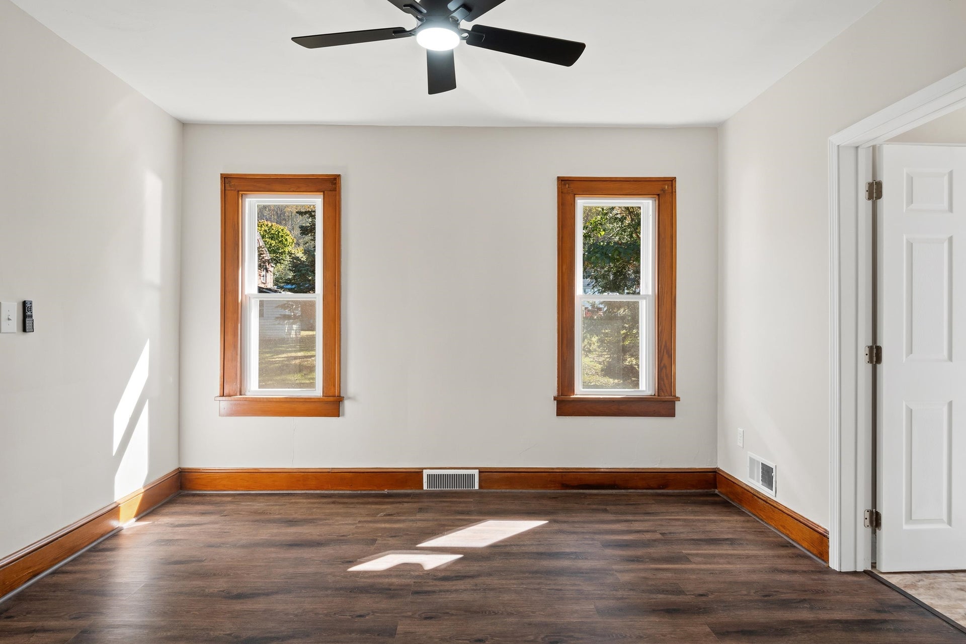 506 WOLF Street, Narrows, VA 24124