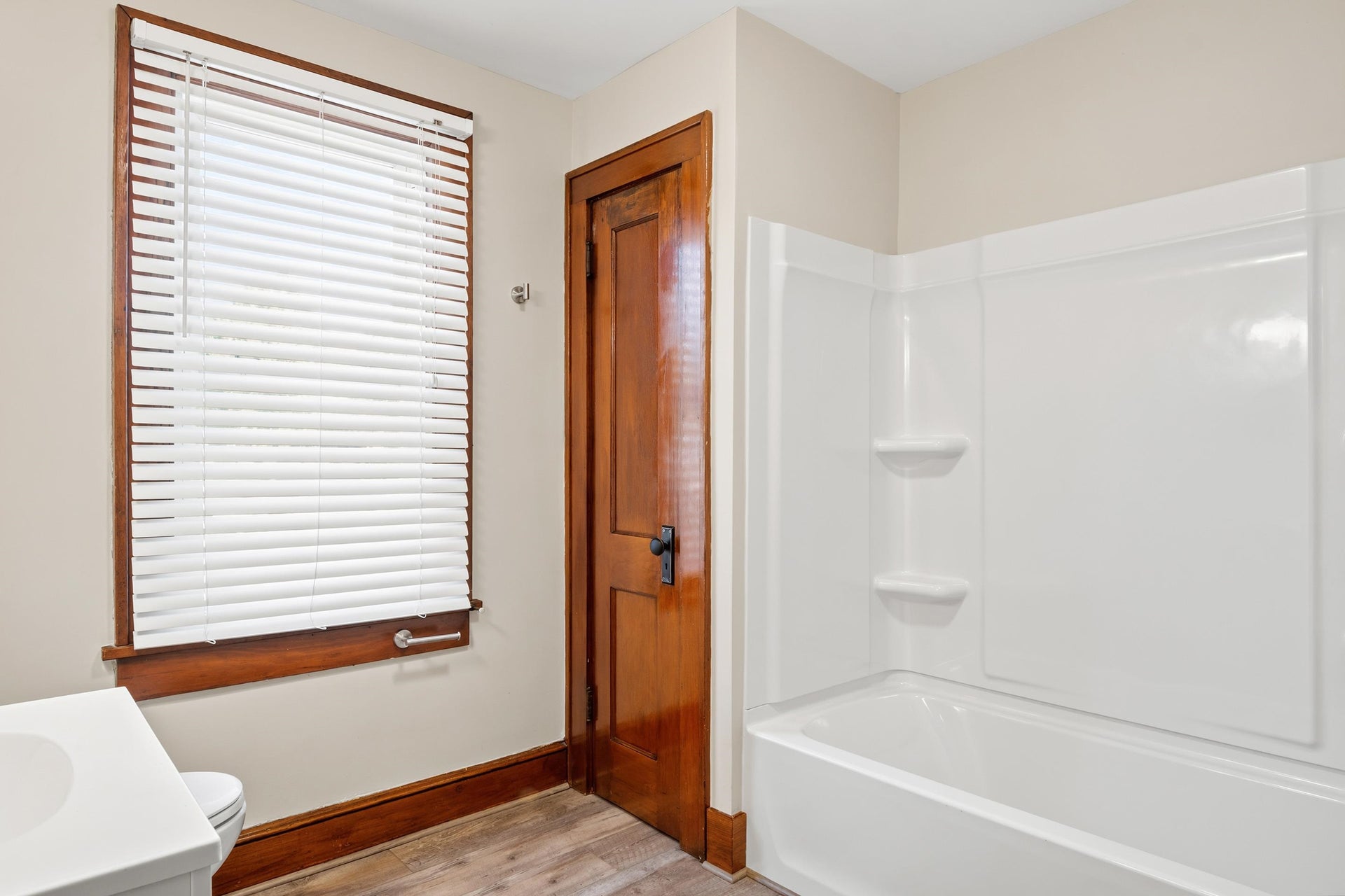 506 WOLF Street, Narrows, VA 24124
