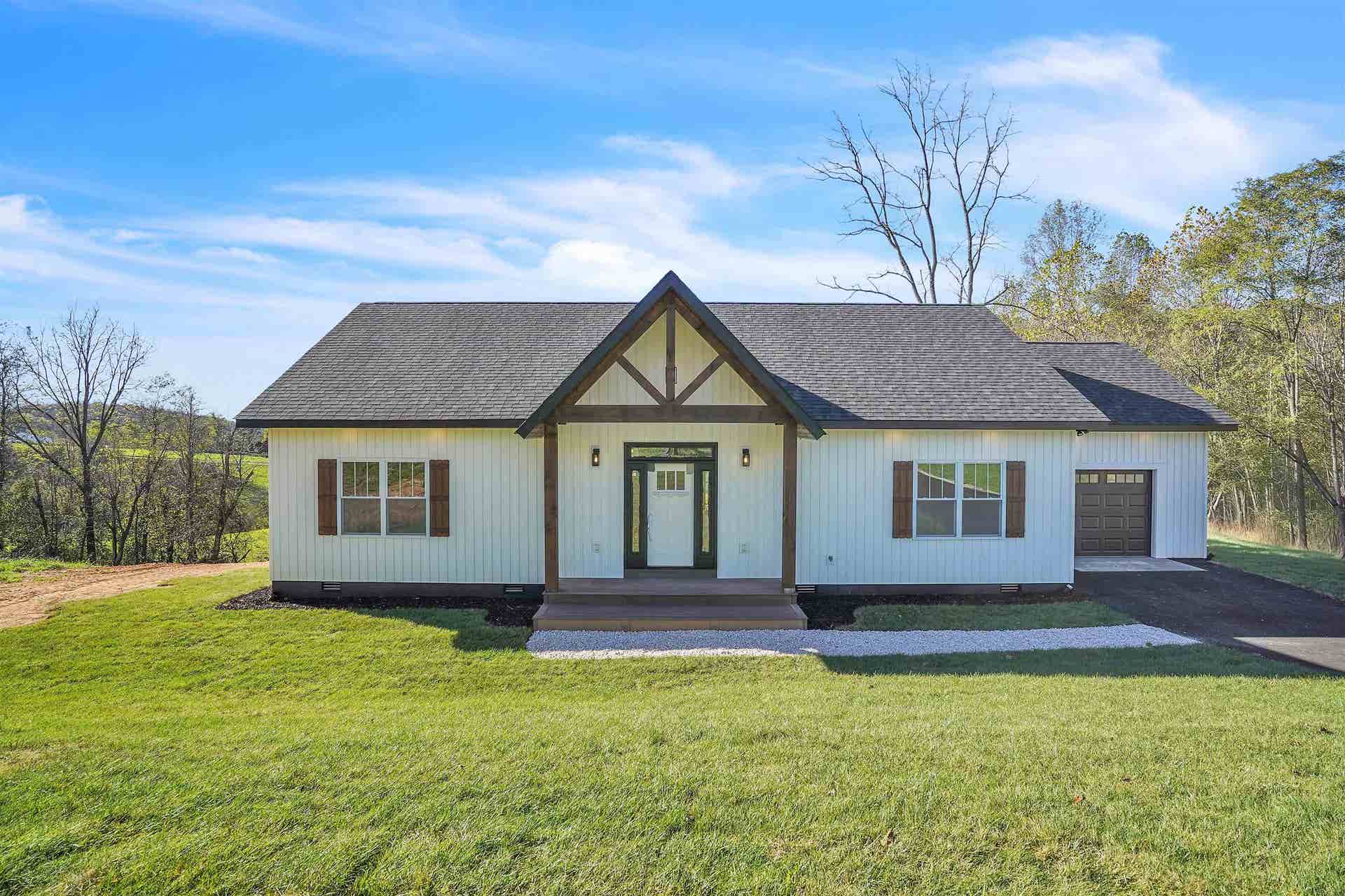 124 Bowens Road, Pembroke, VA 24136