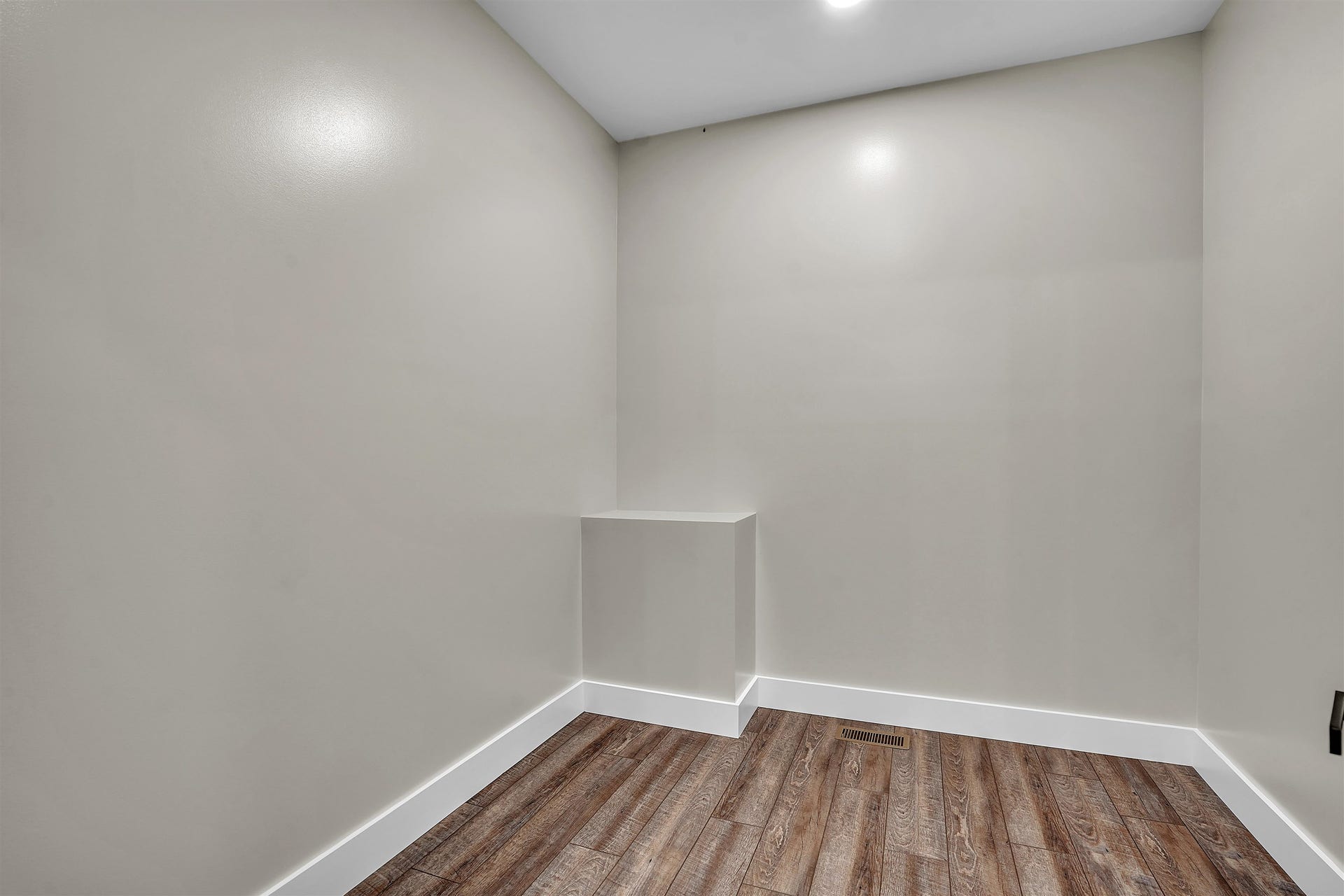 124 Bowens Road, Pembroke, VA 24136