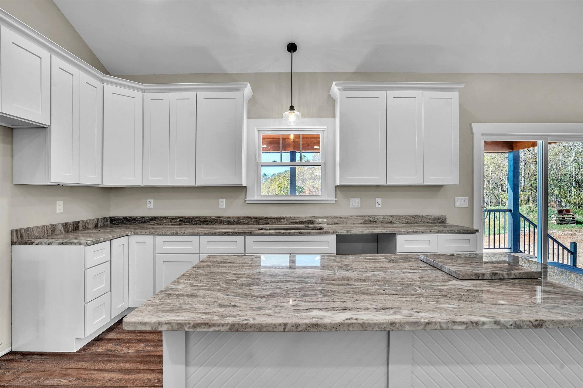 124 Bowens Road, Pembroke, VA 24136