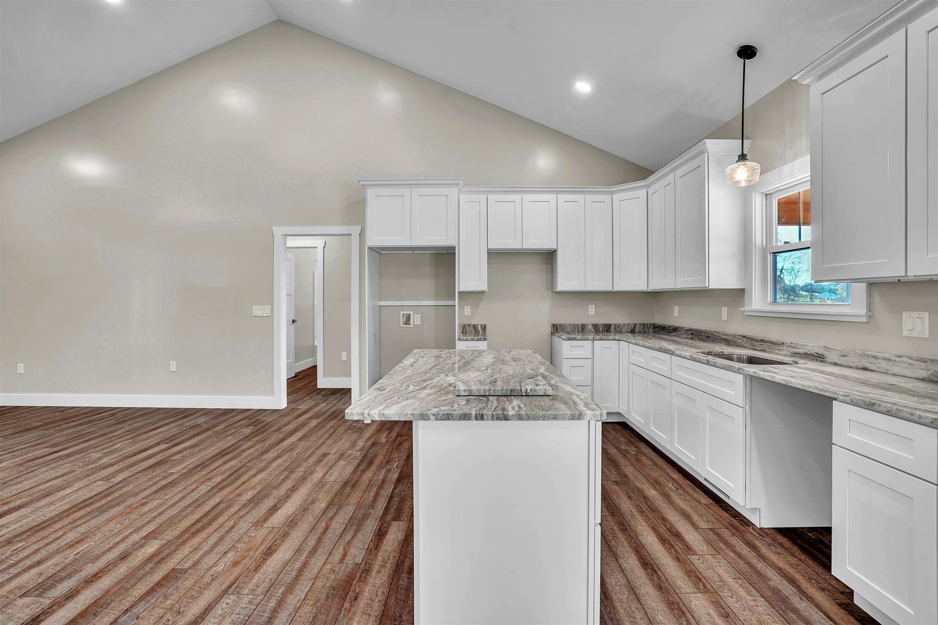 124 Bowens Road, Pembroke, VA 24136