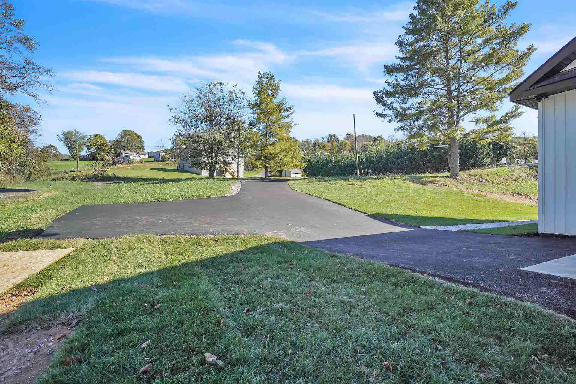 124 Bowens Road, Pembroke, VA 24136