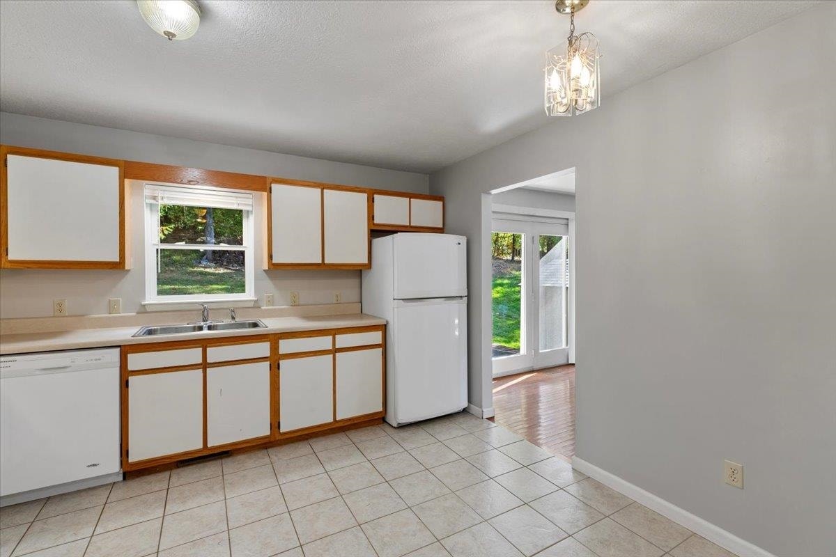 516 Sunrise Drive, Blacksburg, VA 24060