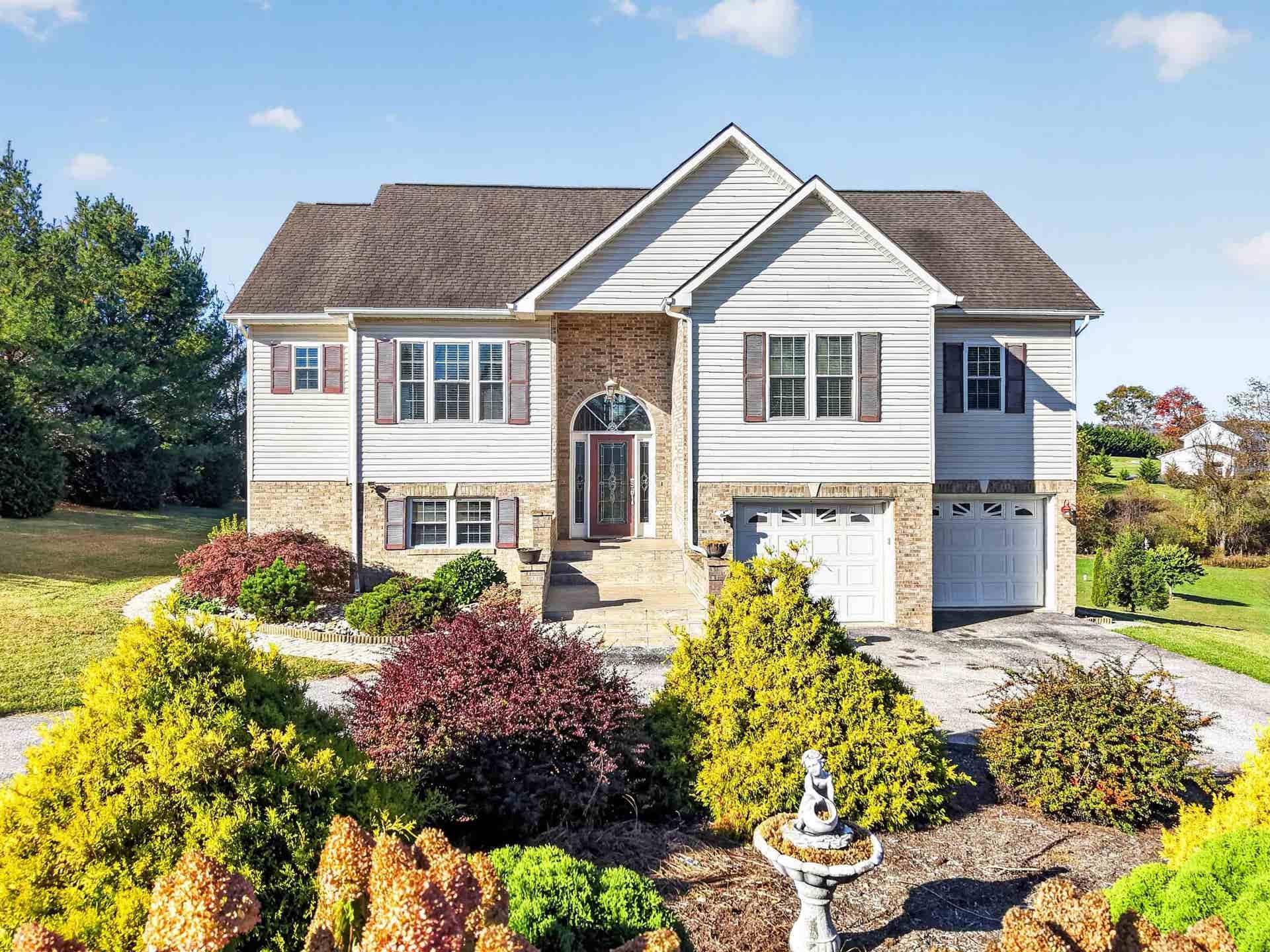 1701 Stratford View Drive, Blacksburg, VA 24060