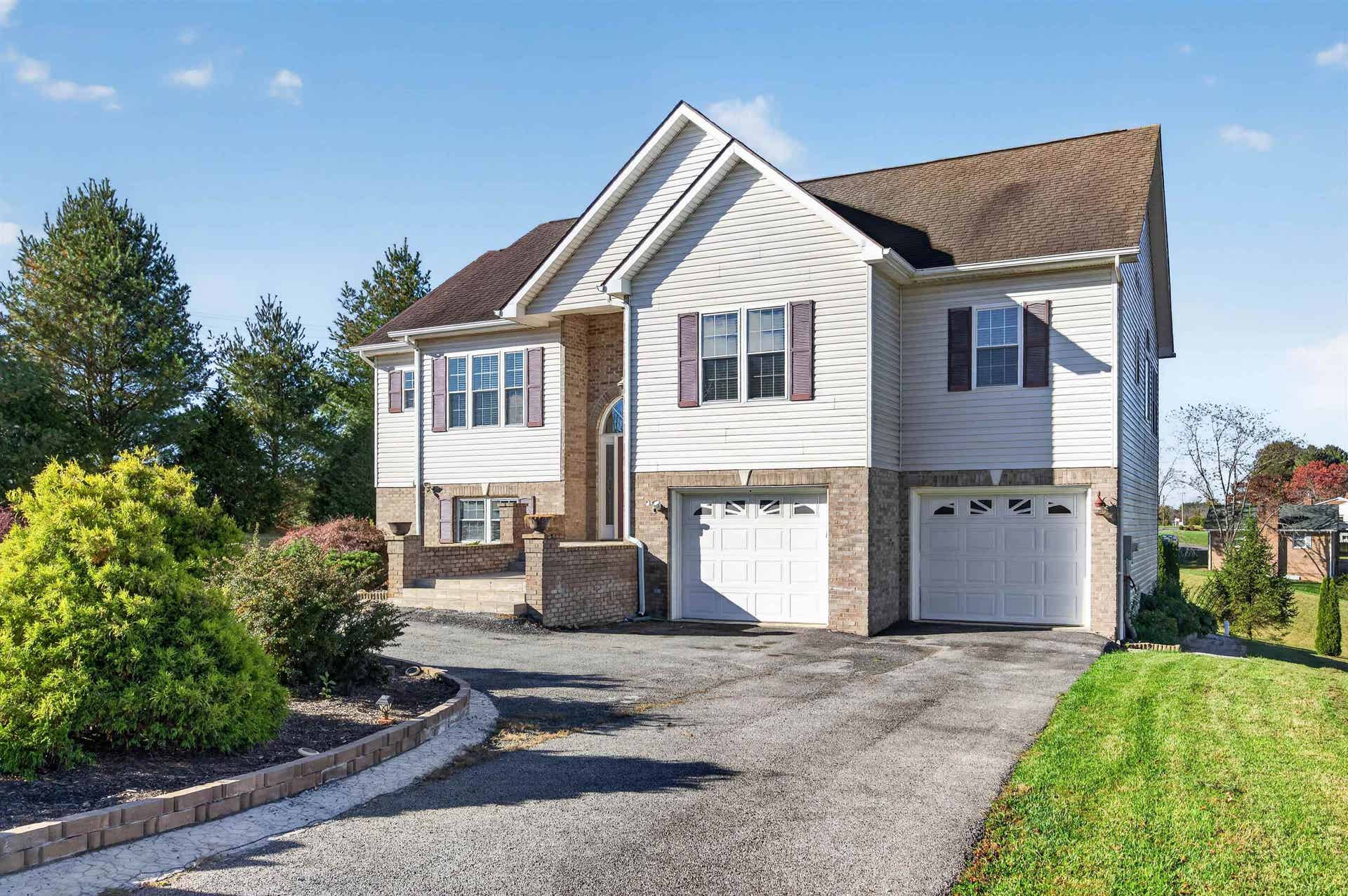 1701 Stratford View Drive, Blacksburg, VA 24060