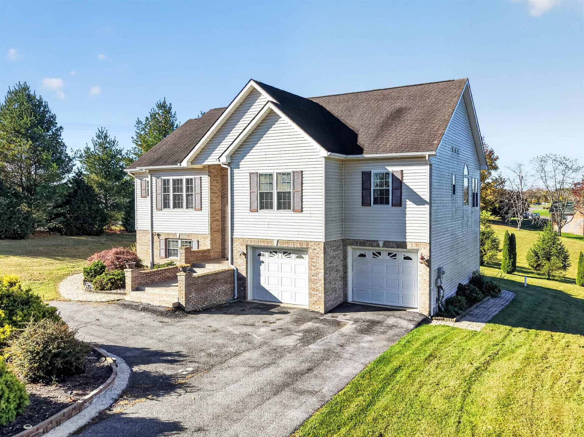1701 Stratford View Drive, Blacksburg, VA 24060