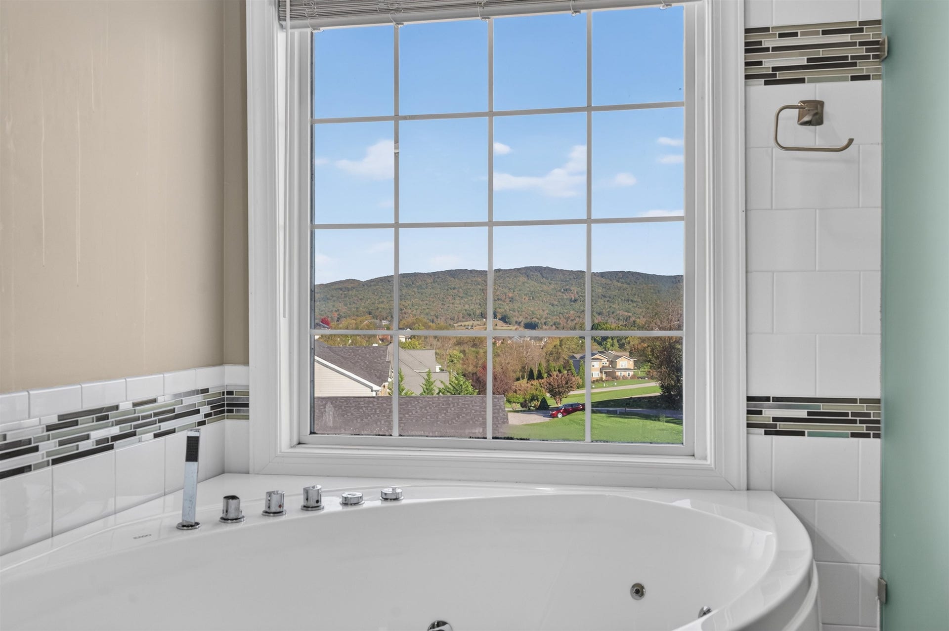 1701 Stratford View Drive, Blacksburg, VA 24060