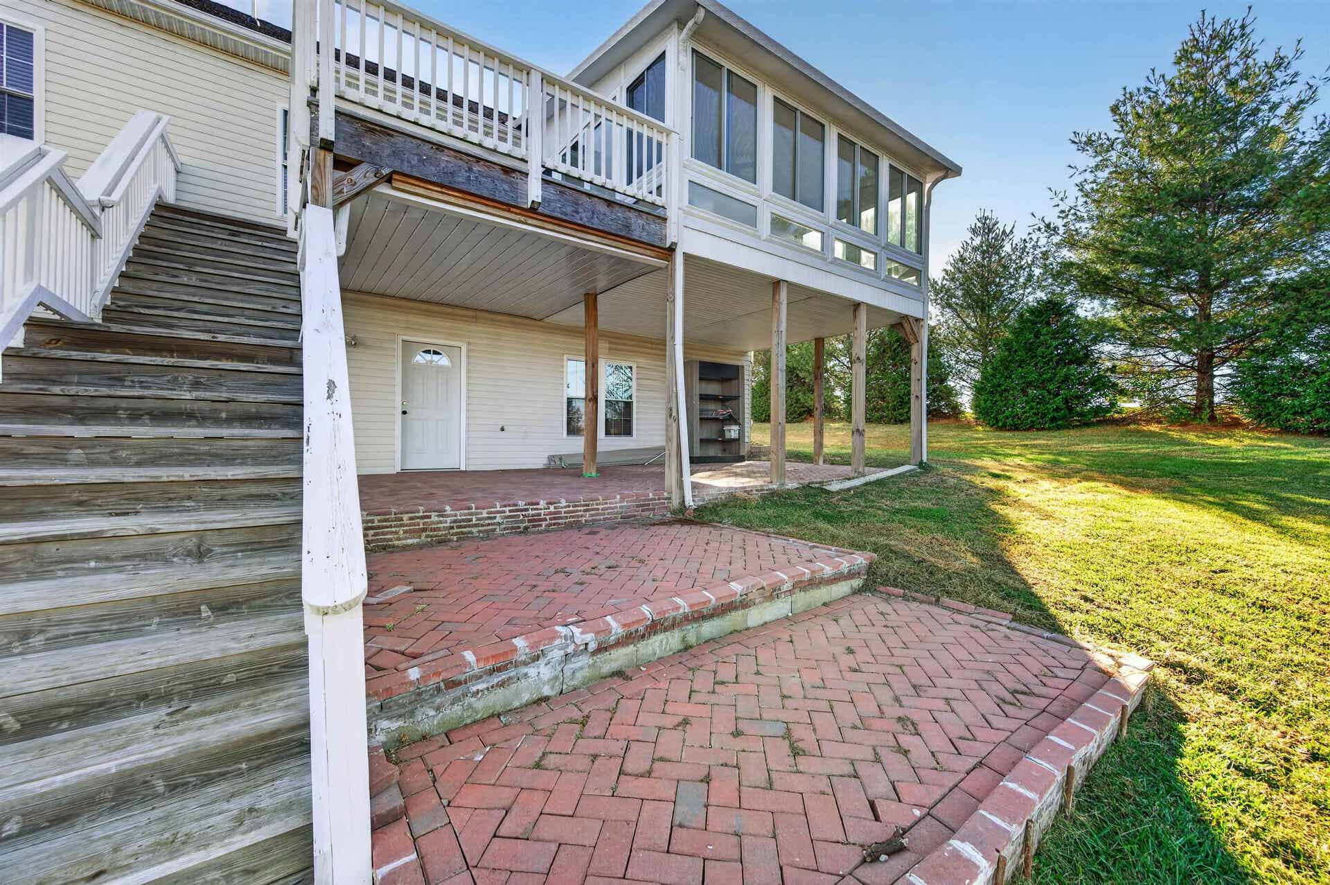 1701 Stratford View Drive, Blacksburg, VA 24060