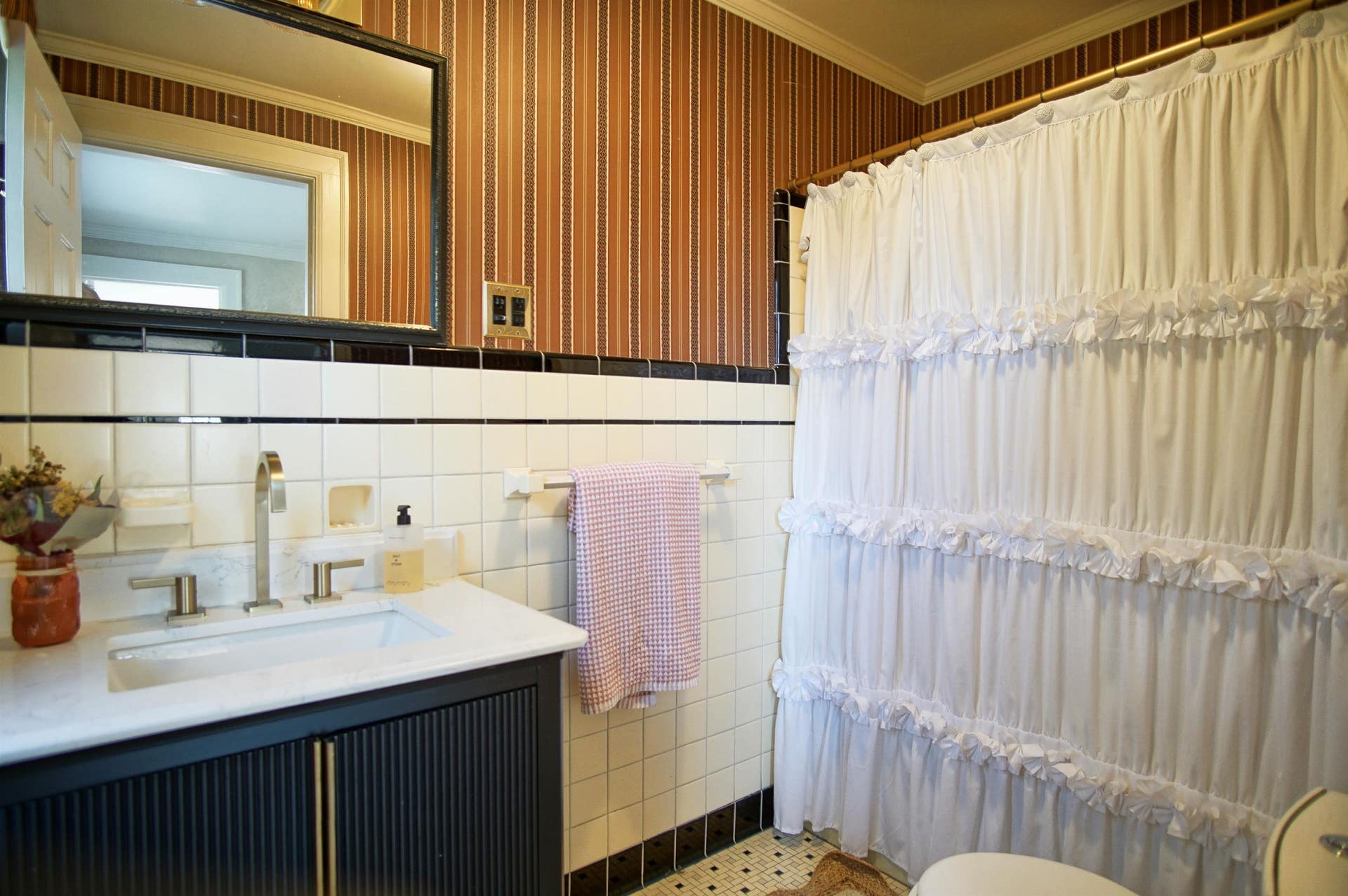 808 Preston Avenue, Blacksburg, VA 24060