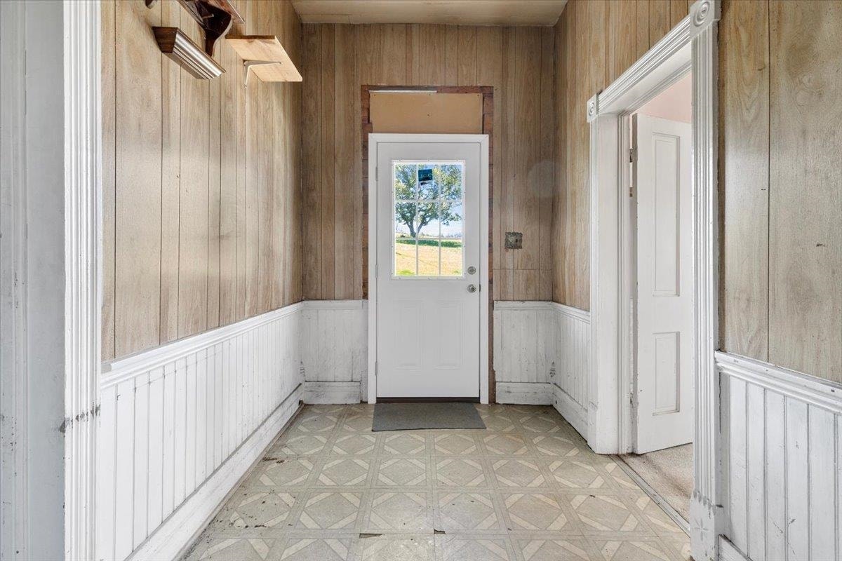 2358 White Tree Hill Road, Ballard, WV 24918