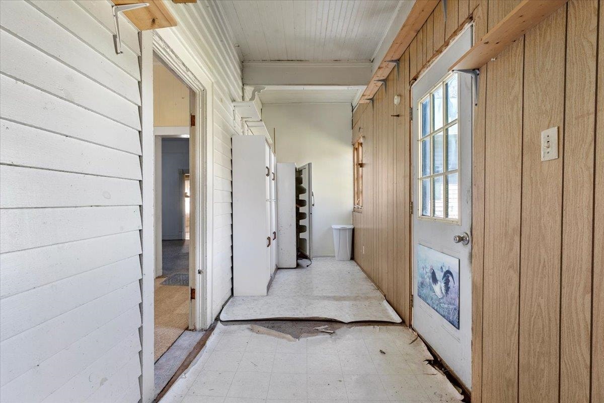 2358 White Tree Hill Road, Ballard, WV 24918