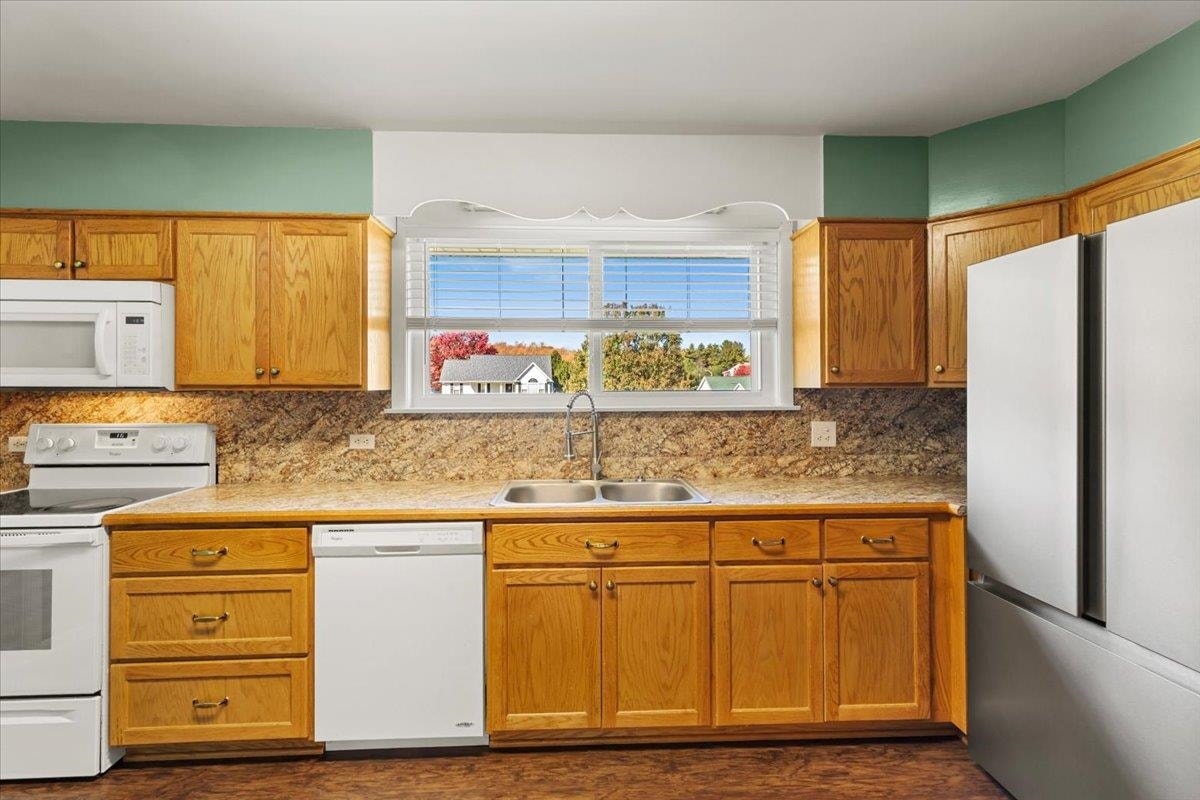 1984 PEPPERS FERRY Road, Pulaski, VA 24301