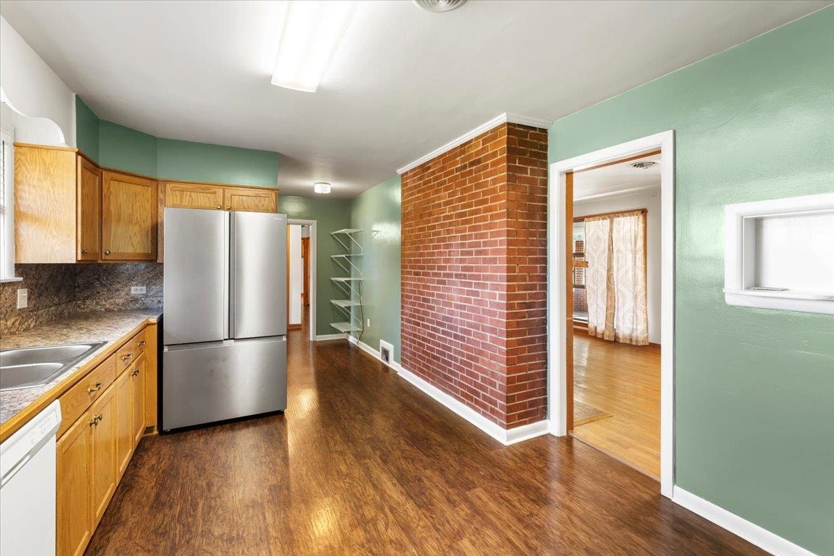 1984 PEPPERS FERRY Road, Pulaski, VA 24301