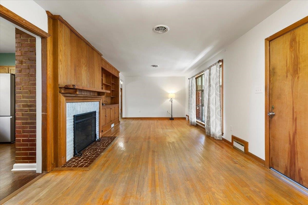 1984 PEPPERS FERRY Road, Pulaski, VA 24301