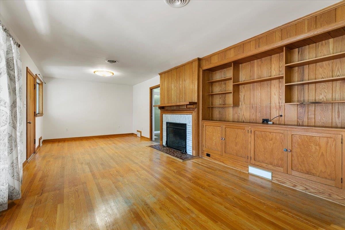 1984 PEPPERS FERRY Road, Pulaski, VA 24301