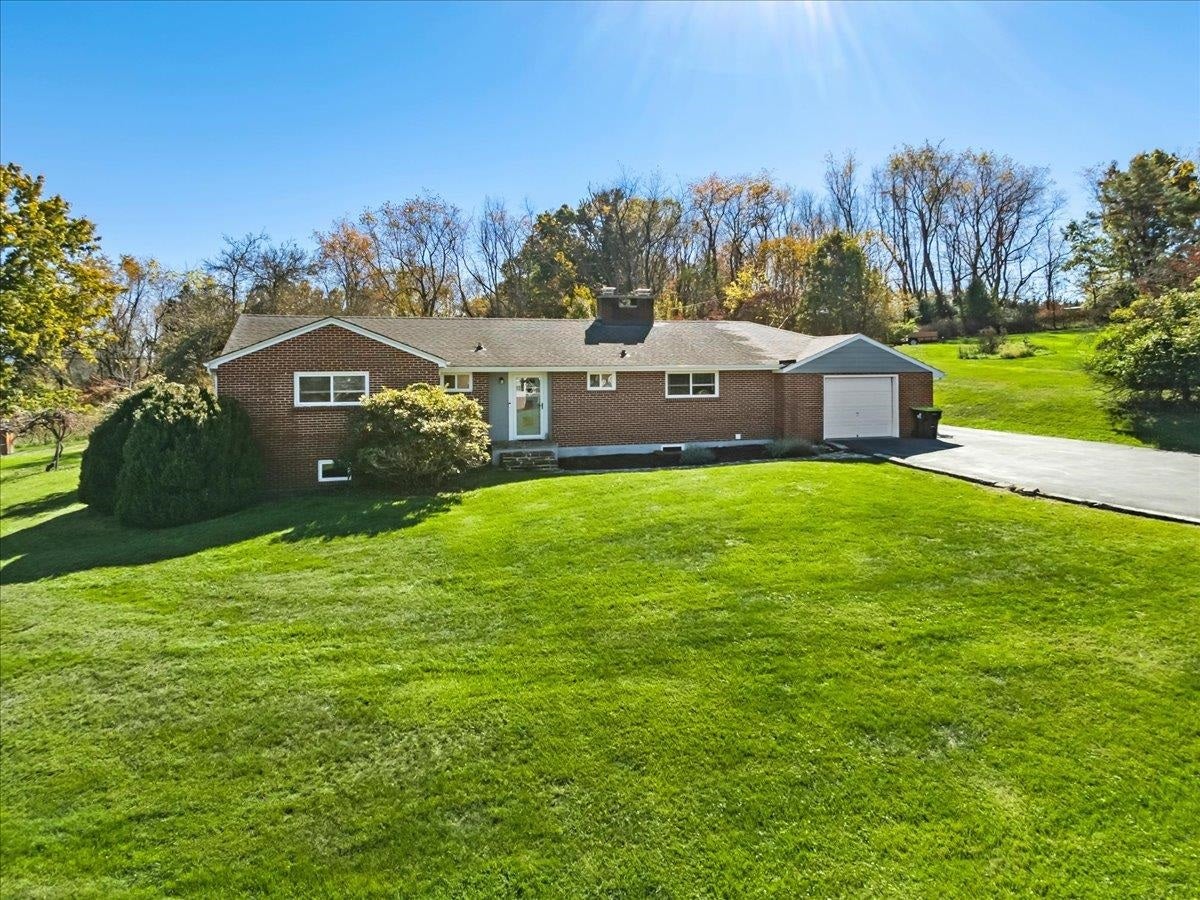 1984 PEPPERS FERRY Road, Pulaski, VA 24301