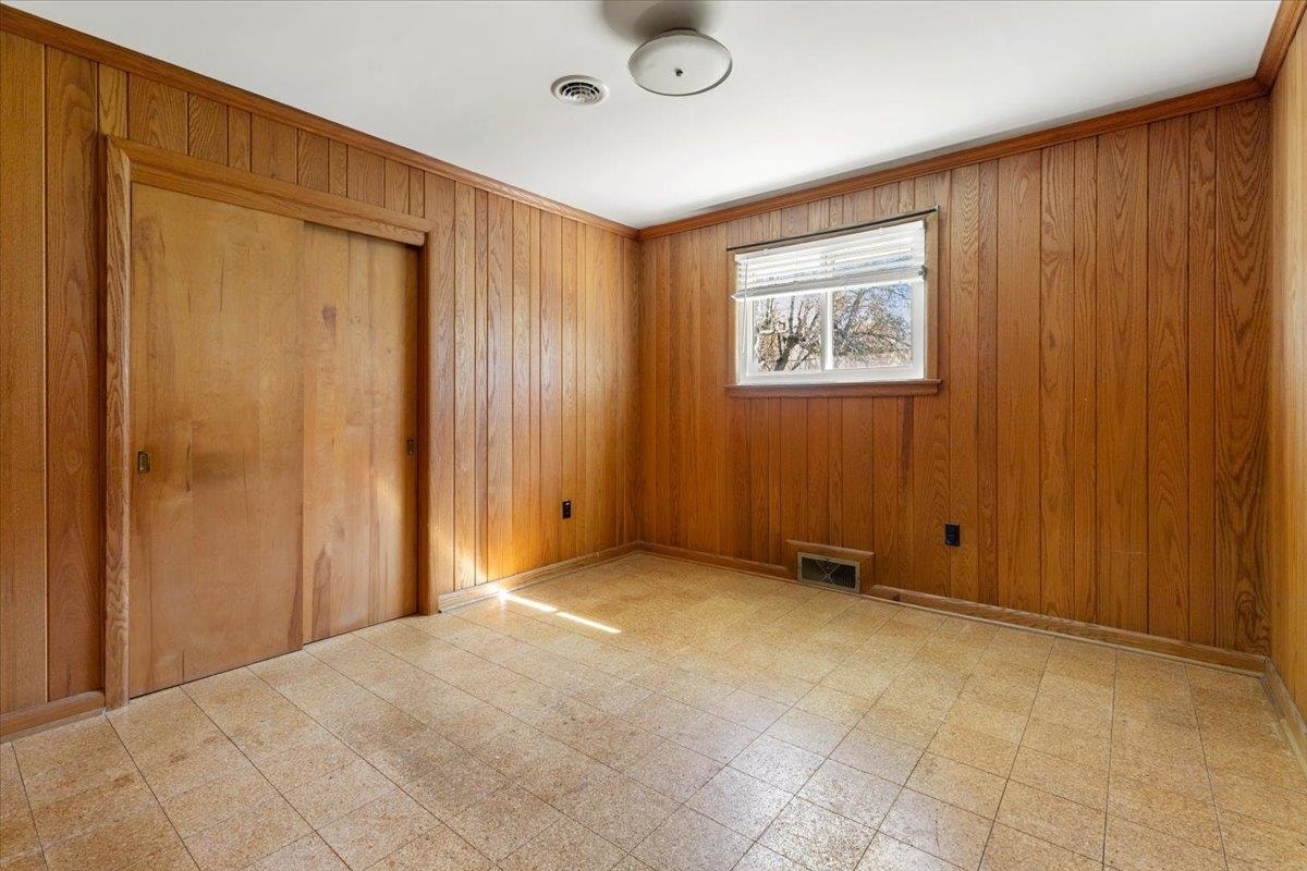 1984 PEPPERS FERRY Road, Pulaski, VA 24301