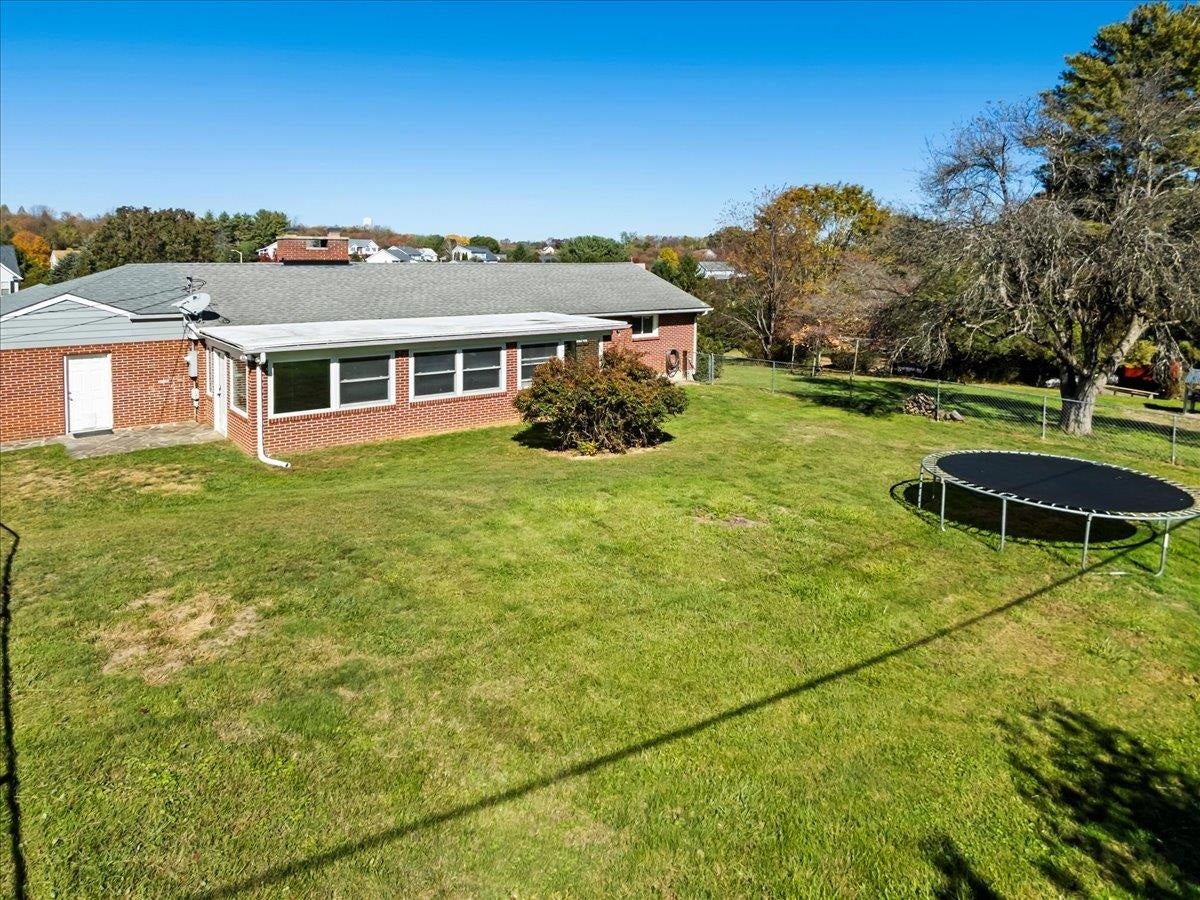 1984 PEPPERS FERRY Road, Pulaski, VA 24301