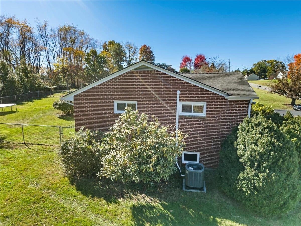 1984 PEPPERS FERRY Road, Pulaski, VA 24301