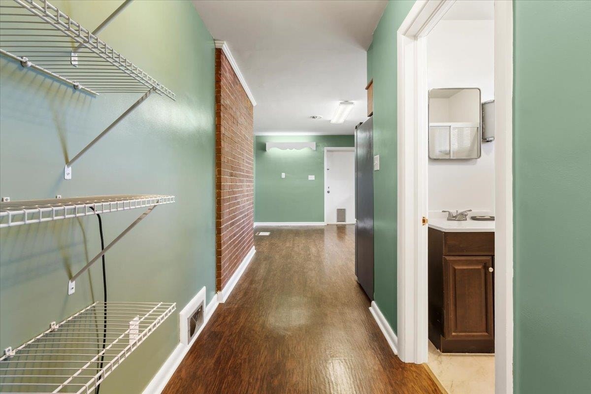 1984 PEPPERS FERRY Road, Pulaski, VA 24301