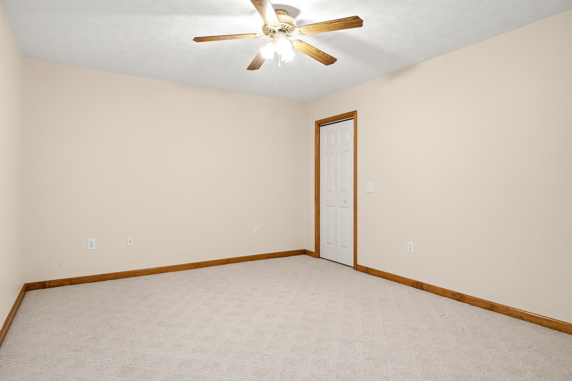 145 Justin Lane, Christiansburg, VA 24073