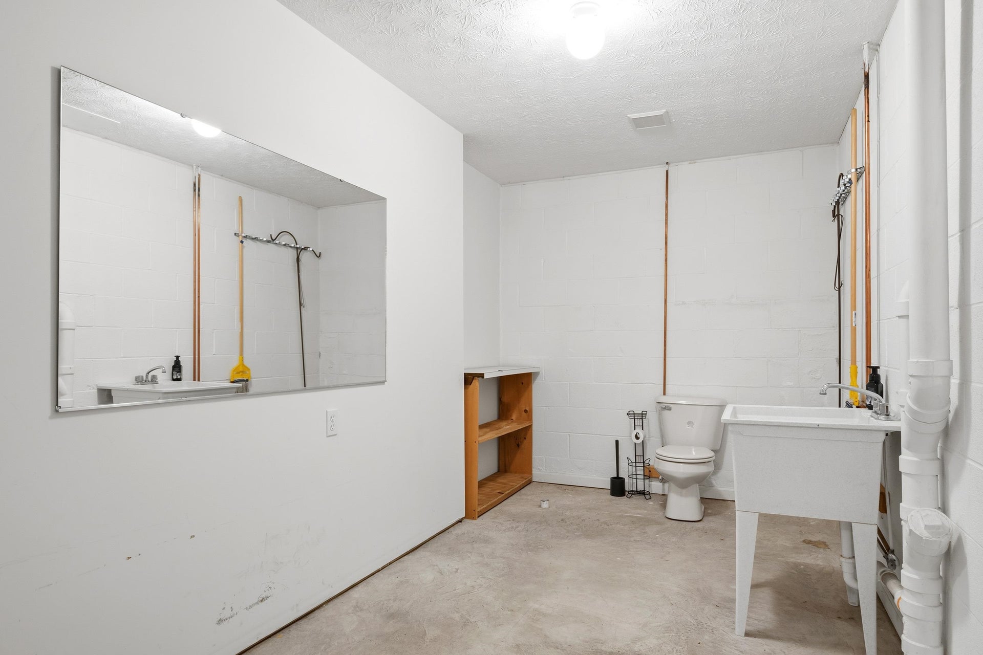 145 Justin Lane, Christiansburg, VA 24073