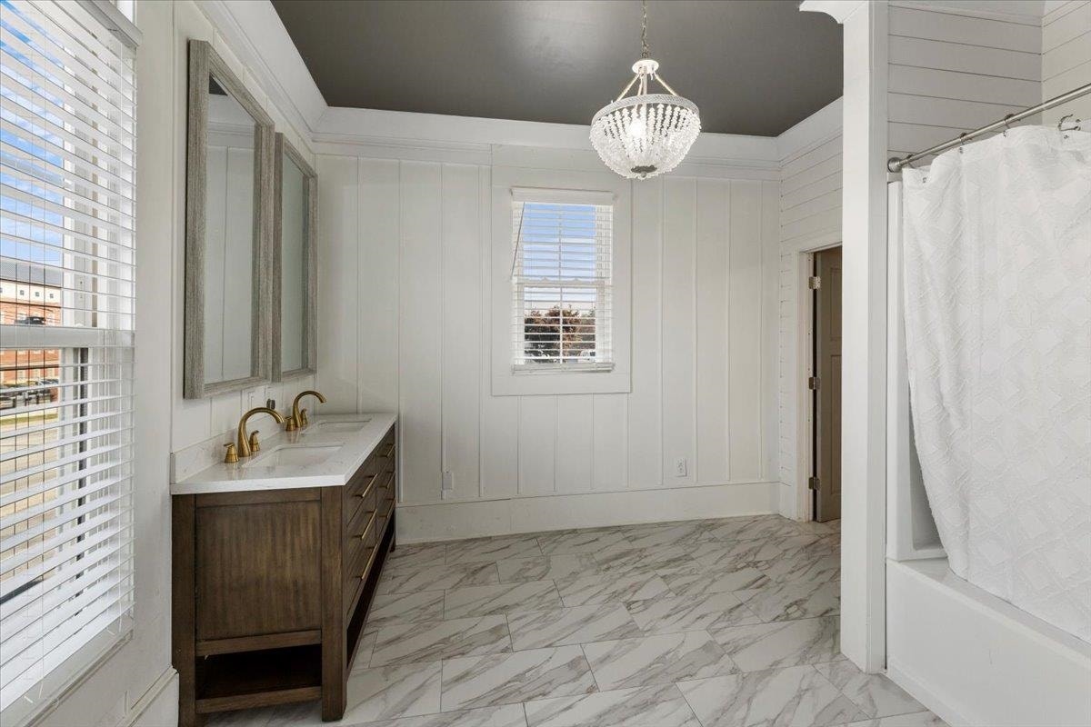 100 S Franklin St Street, Christiansburg, VA 24073