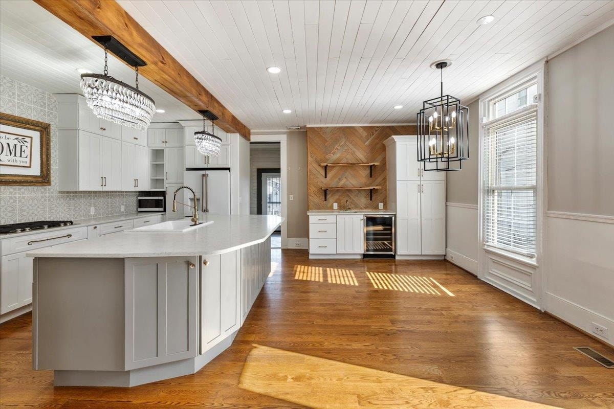 100 S Franklin St Street, Christiansburg, VA 24073