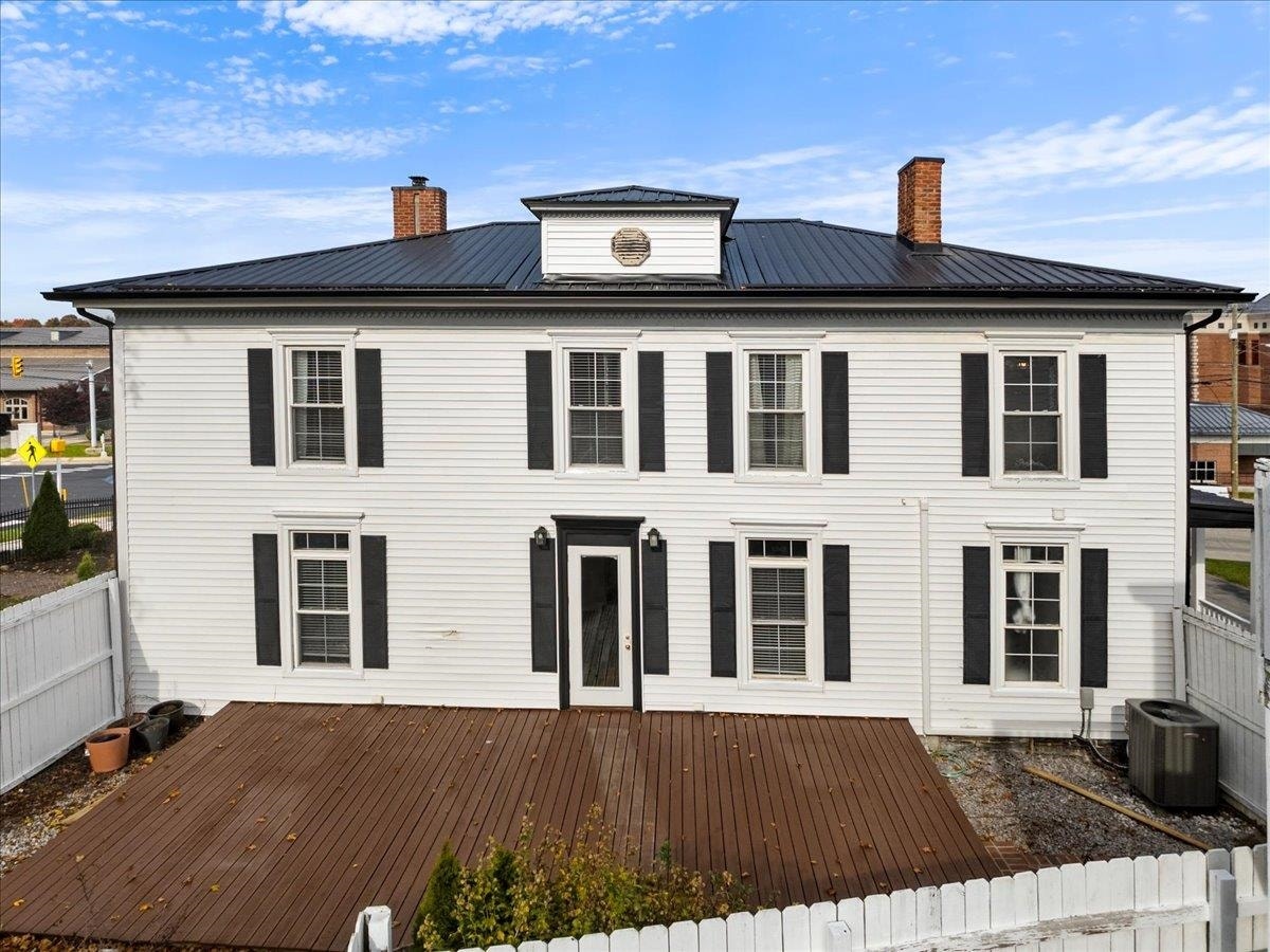 100 S Franklin St Street, Christiansburg, VA 24073