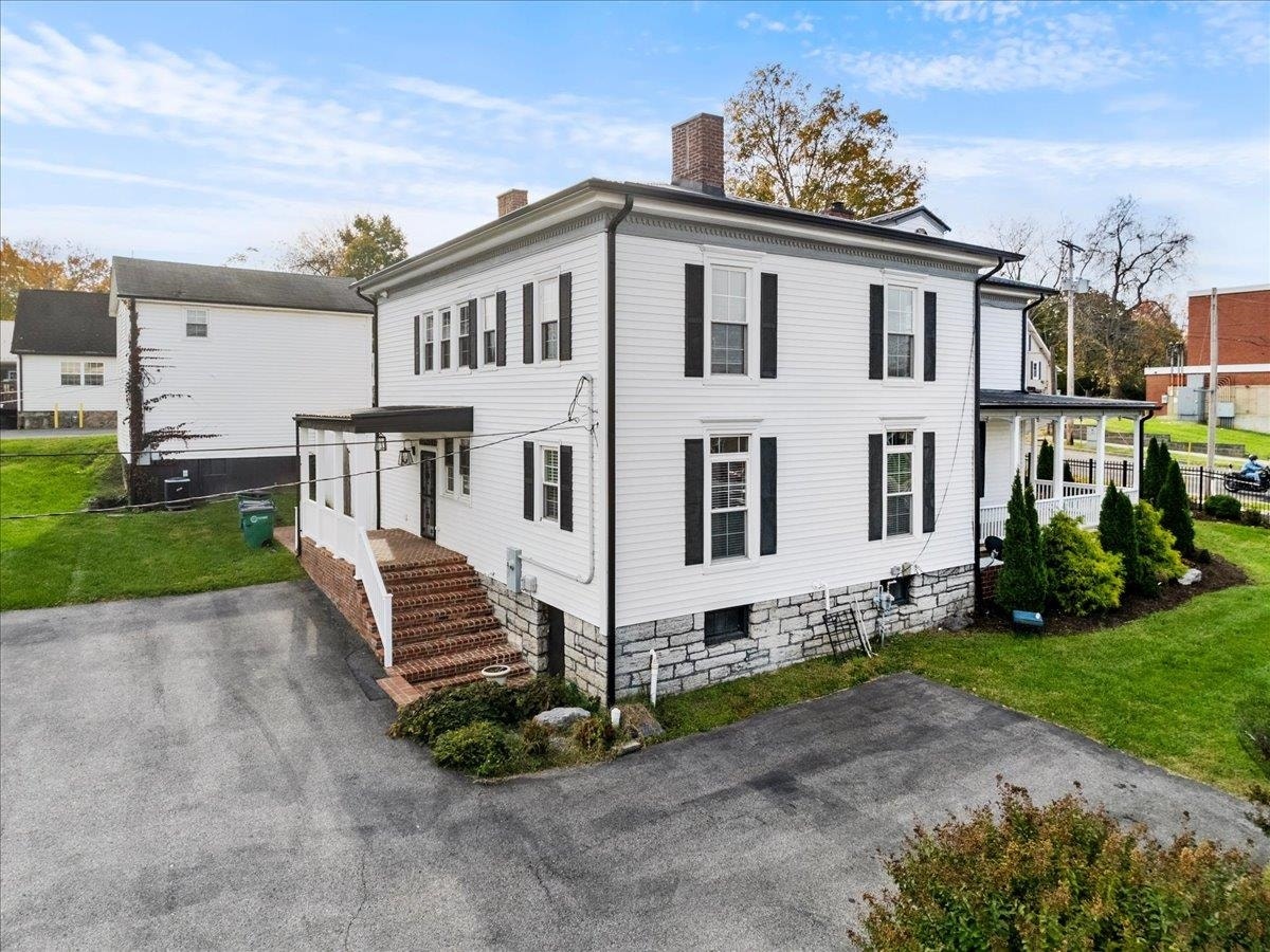 100 S Franklin St Street, Christiansburg, VA 24073