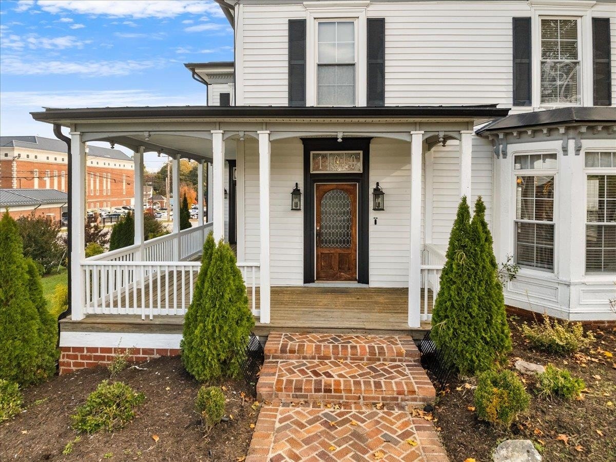 100 & 102 S Franklin Street, Christiansburg, VA 24073